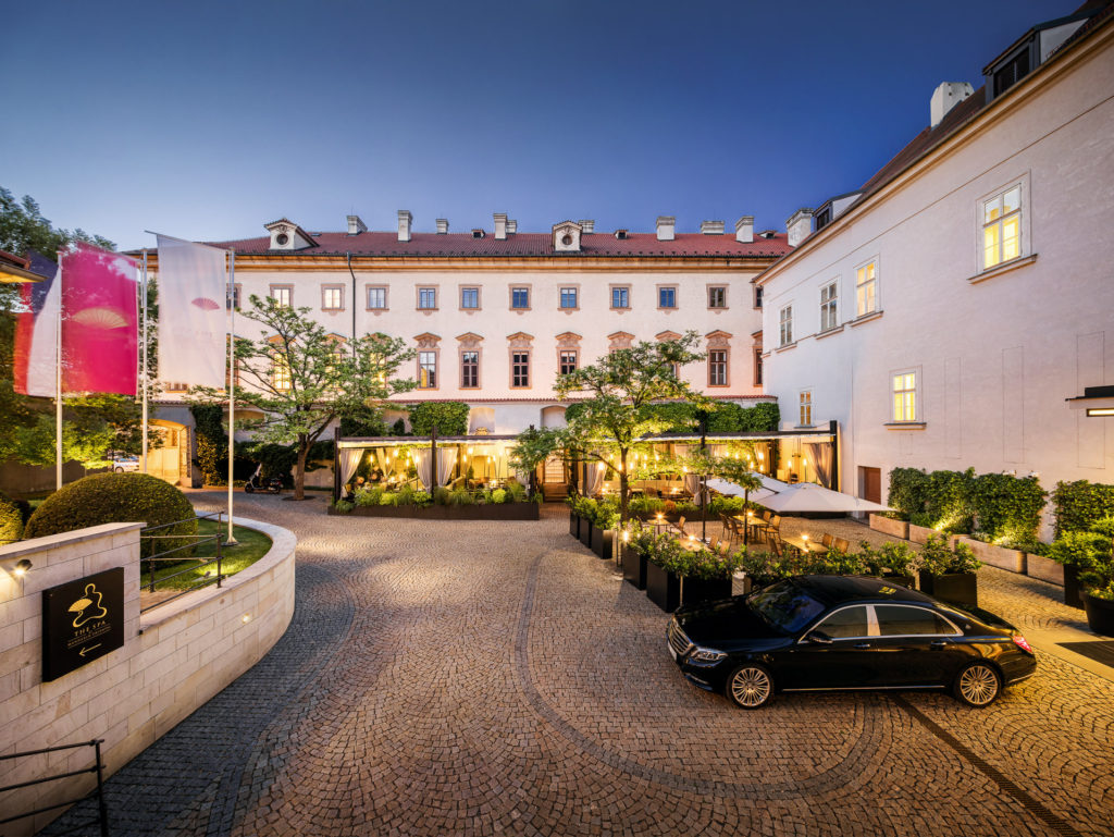 PODCAST: Hotel Mandarin Oriental, Prague představuje jedinečný koktejl „WERICH